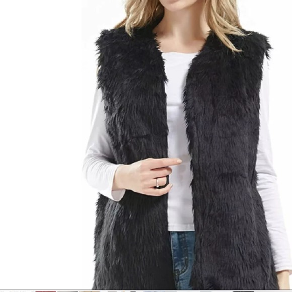 🌼5 for $25🌼Black Faux Fur Vest - Picture 1 of 5